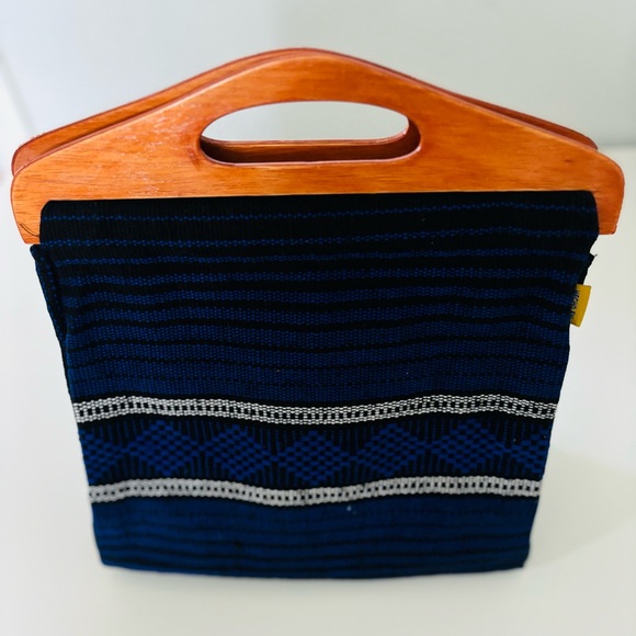 Made in Mexico Hand made Woven bag with Wood handle - New - Picture 6 of 10